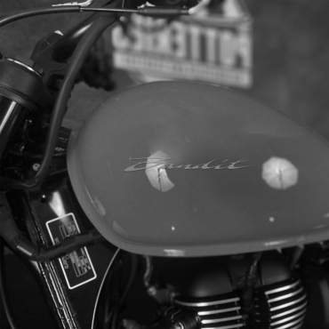 Наклейка на мотоцикл Suzuki Bandit