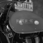 Наклейка логотип Kawasaki на мотоцикл